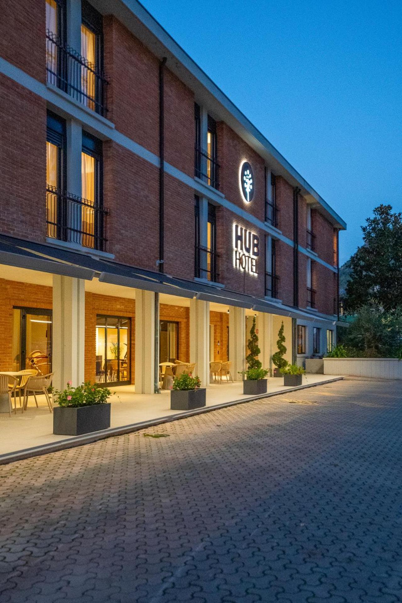 Hub Hotel Gubbio Exterior foto